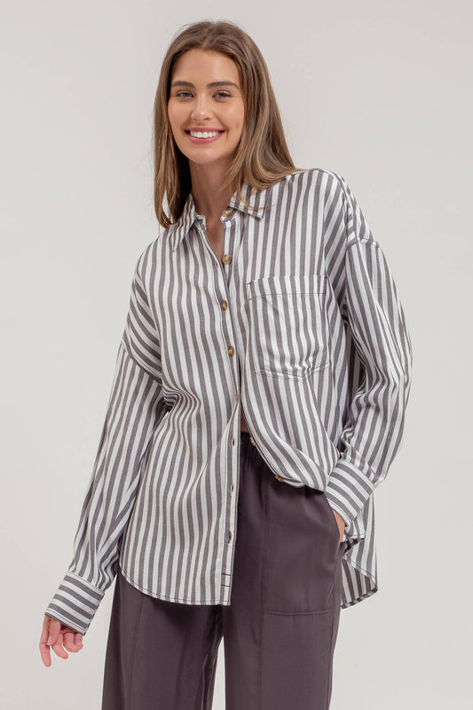 STRIPE COLLARED BUTTON DOWN LONG SLEEVE SHIRT