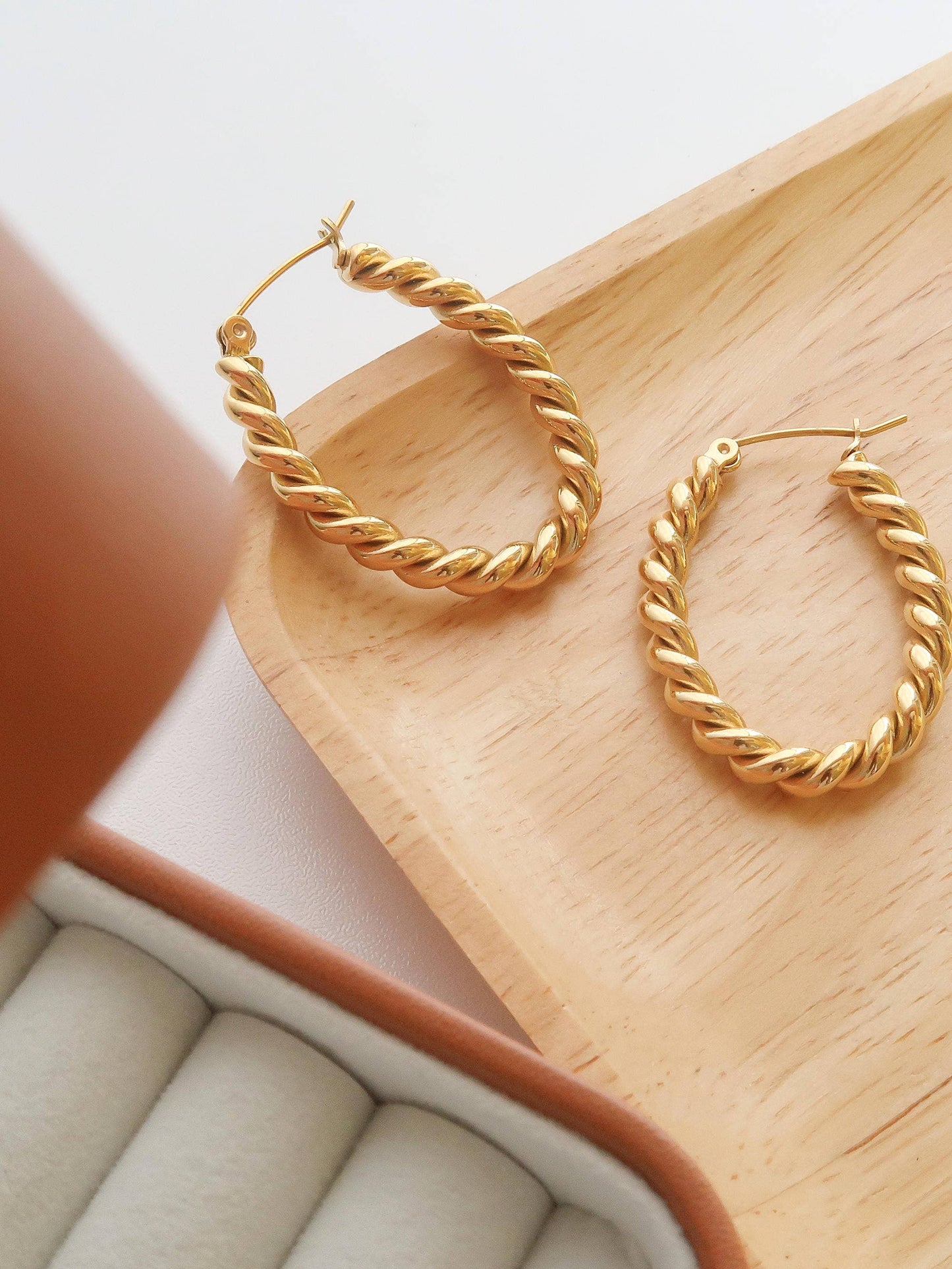 Braided Hoop Earring 18k Plated