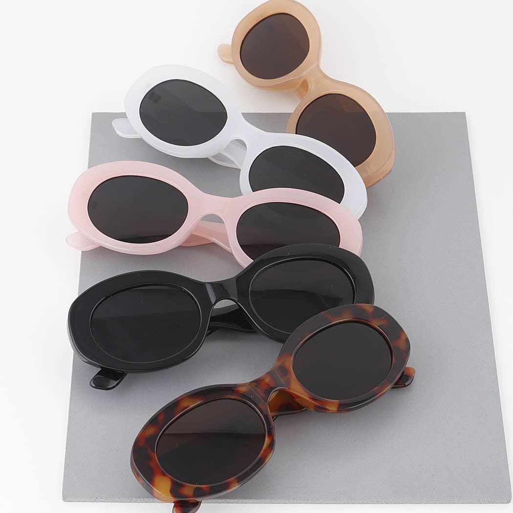 Minimal Retro Round Sunglasses